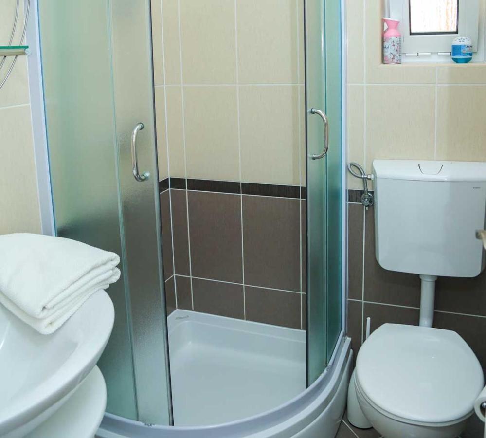 Adrian-Apartments-51511-Malinska-Otok-Krk Primorska 21 المظهر الخارجي الصورة