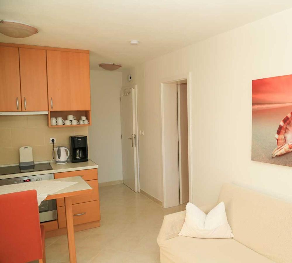 Adrian-Apartments-51511-Malinska-Otok-Krk Primorska 21 المظهر الخارجي الصورة