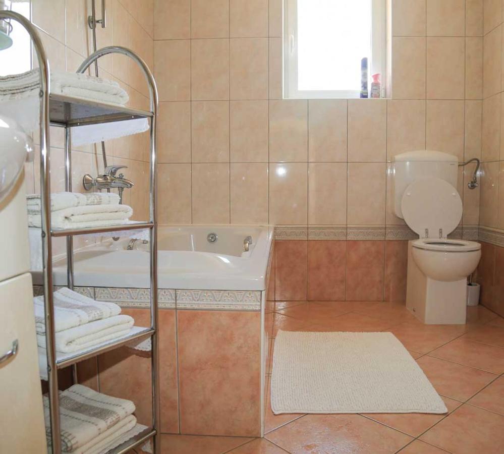 Adrian-Apartments-51511-Malinska-Otok-Krk Primorska 21 المظهر الخارجي الصورة