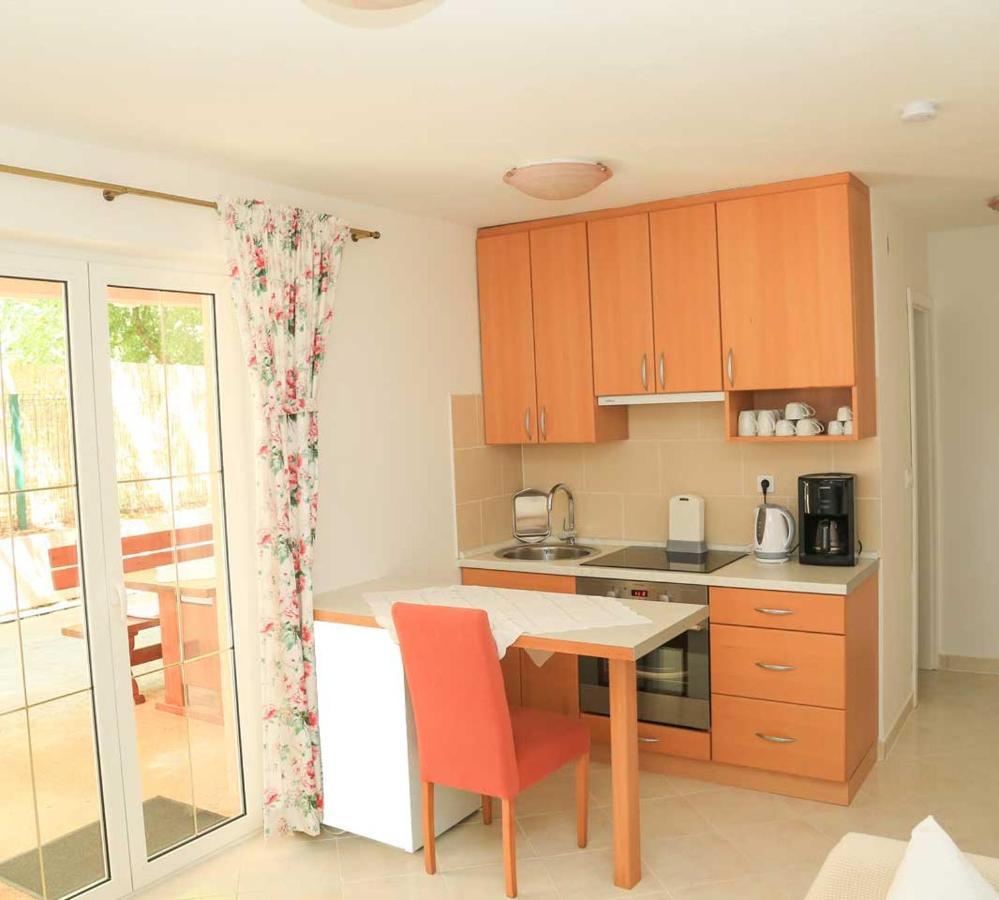 Adrian-Apartments-51511-Malinska-Otok-Krk Primorska 21 المظهر الخارجي الصورة